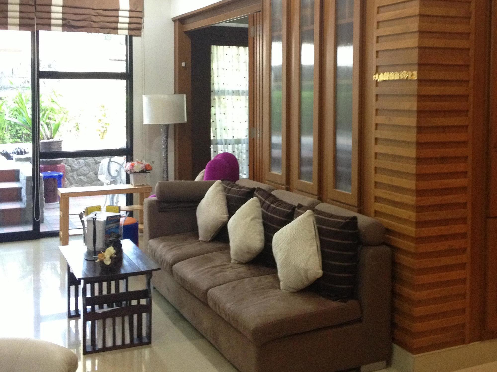 Nai Harn Ruankeaw Homestay מראה חיצוני תמונה