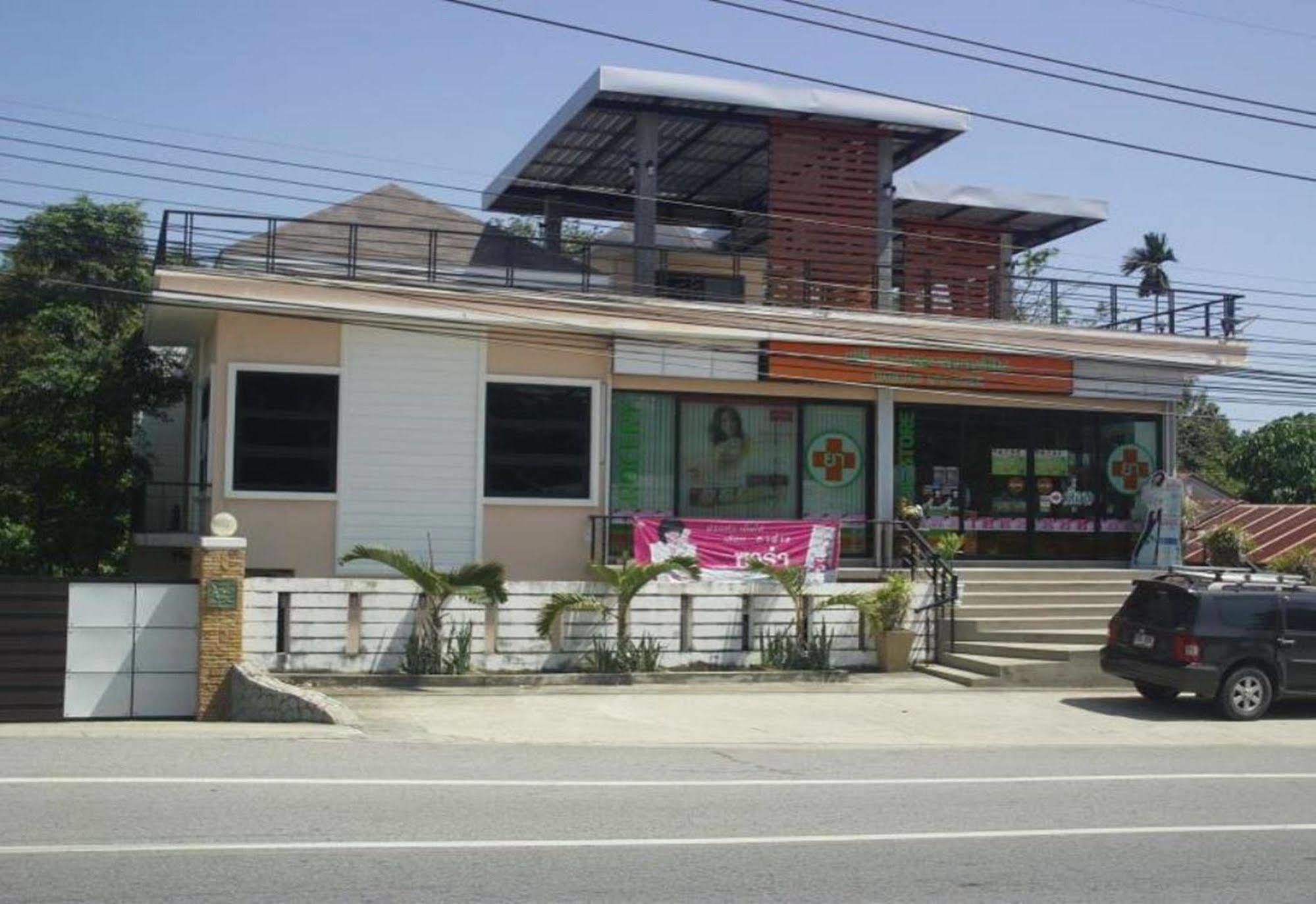 Nai Harn Ruankeaw Homestay מראה חיצוני תמונה