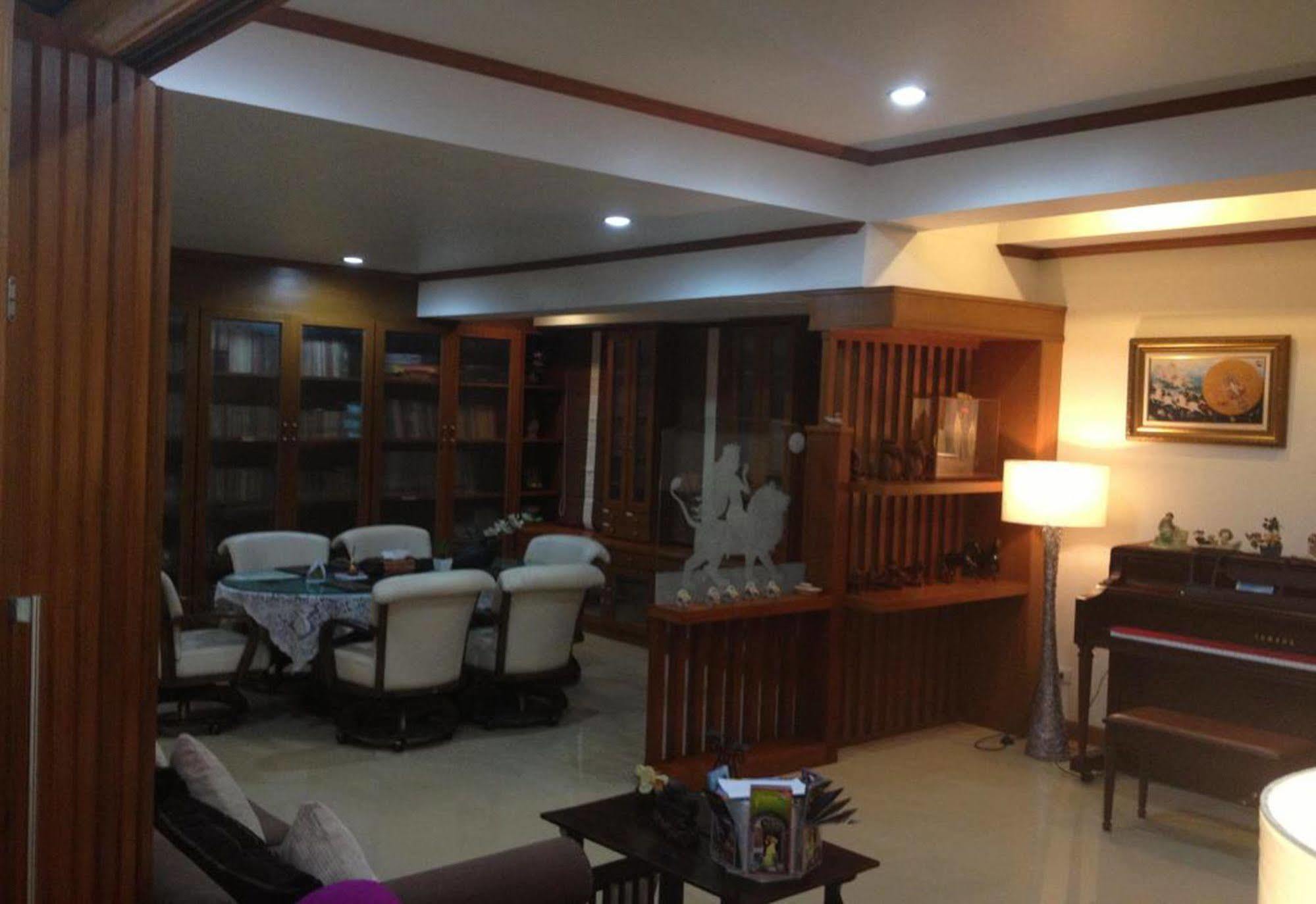 Nai Harn Ruankeaw Homestay מראה חיצוני תמונה
