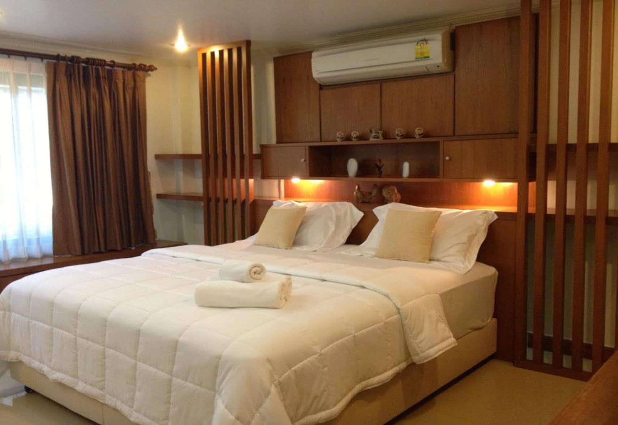 Nai Harn Ruankeaw Homestay מראה חיצוני תמונה